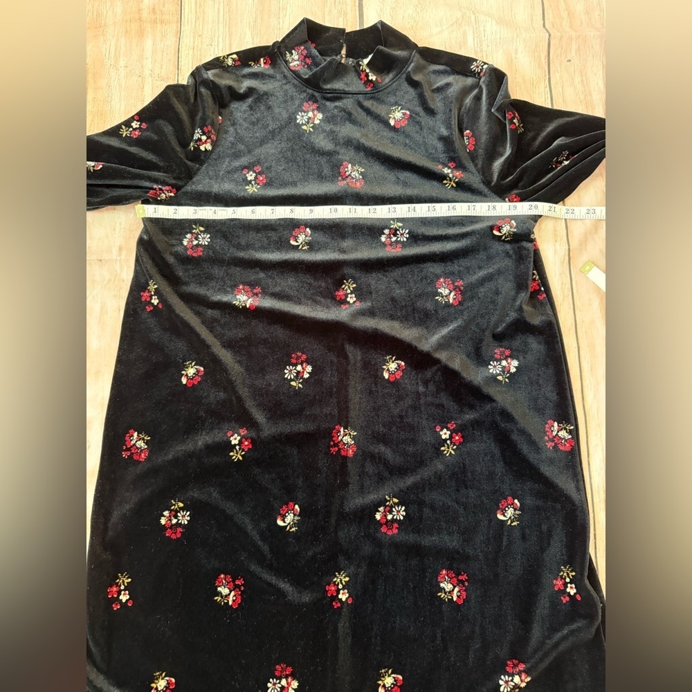 LOFT Women's Velvet Mockneck Shift Dress Black Floral, Size Large Long Sleeve - Picture 2 of 8